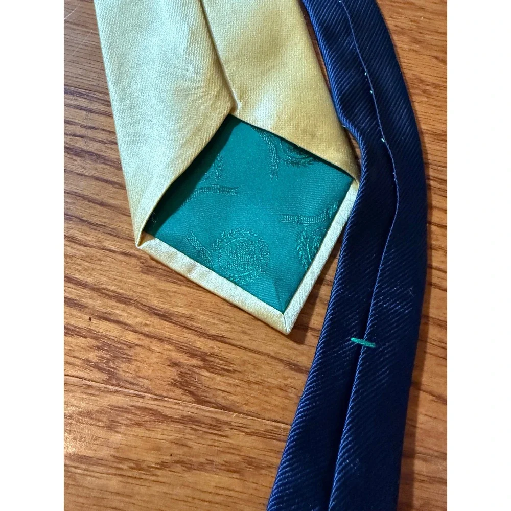 Vintage Classic Tommy Hilfiger Yellow Gold Men's Neck Tie EUC